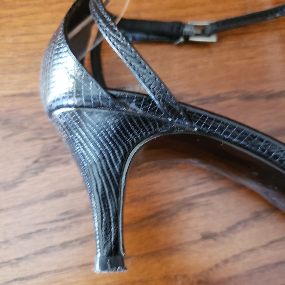 Bandolino Suede and Leather Shoes! - Picture 7 of 9